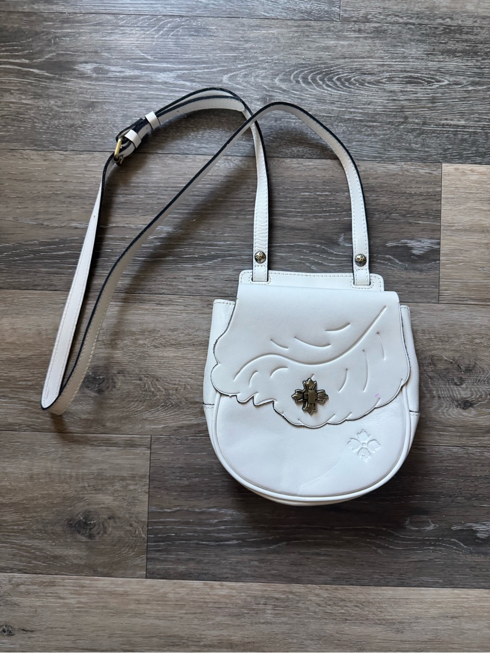 Patricia Nash Rosette Tooled White Leather Floral-Accent Crossbody Bag